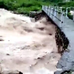 उत्तराखंड में आज बादल फटने से देहरादून की सौंग नदी ने मचाया तांडव, जनहानि की अभी नही कोई सूचना,,,,