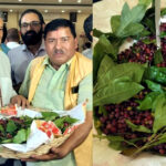 उत्तराखंड पूर्व CM हरीश रावत ने काफल पार्टी से चखाया सियासी स्वाद, ऑपरेशन सिंदूर को लेकर सेना की जमकर की तारीफ,,,,,,