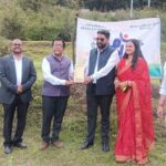 उत्तराखंड जिलाधिकारी ने “एक पेड़ मां के नाम” अभियान में वन विभाग के तावधान मै आयोजित पौधारोपण अभियान कार्यक्रम में किया प्रतिभाग,,,,,