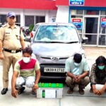 उत्तराखंड पुलिस ने यहां चोरी करने वाले  03 शातिर चोरो को अरेस्ट कर उनके कब्जे से 1 चोरी की बैटरी व घटना में प्रयुक्त i-10 कार की बरामद,,,,