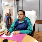 उत्तराखंड मुख्यमंत्री पुष्कर सिंह धामी द्वारा उत्तरकाशी आपदा नियंत्रण कक्ष पहुंचकर वर्तमान राहत एवं बचाव कार्यों पर की समीक्षा,,,,