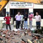 उत्तराखंड राजकीय प्राथमिक विद्यालय नवादा परिसर में बनाई अवैध निर्माण मजार को जिला प्रशासन ने किया ध्वस्त,,,,,