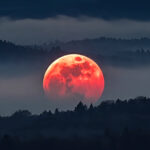 चंद्र ग्रहण (Blood Moon), सादी के सबसे बड़े चंद्र ग्रहण मे कब लगेगा सूतक, क्या बरते सावधानियां और क्या है इसका धार्मिक महत्व- ABPINDIANEWS SPECIAL
