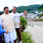 उत्तराखंड मे नदी- नालों किनारे पनप गई कई मलिन बस्तियां,जल प्रलय की मुख्य वजह बना यह अतिक्रमण,,,