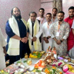 देश के प्रमुख उद्योगपति मुकेश अंबानी ने बेटे सहित गया जी में पिंडदान और तर्पण कर अपने पितरों को दी श्रद्धांजलि,,,,,