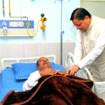 उत्तराखंड मुख्यमंत्री ने हल्द्वानी में उपचार हेतु भर्ती गंगोलीहाट विधायक फकीर राम से मुलाकात कर जाना हाल-चाल,,,
