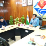 उत्तराखंड राजधानी के इंदिरा मार्केट और आढ़त बाजार के कार्यों में लायी जाए तेजी, शहर में अंडरग्राउण्ड पार्किंग हेतु सम्भावनाएं तलाशने के निर्देश जारी- मुख्य सचिव