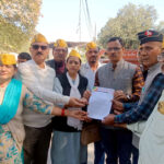 उत्तराखंड में यहाँ अवैध कब्जों को लेकर रीजनल पार्टी ने किया प्रदर्शन, सरकारी जमीनों पर से कब्जे हटवाने हेतु पीएम को भेजा ज्ञापन,,,,