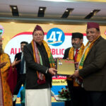 उत्तराखंड मुख्यमंत्री पुष्कर सिंह धामी ने सुशासन पर उत्कृष्टता के लिए बंशीधर तिवारी को राष्ट्रीय सम्मान से किया सम्मानित,,,,