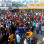 उत्तराखंड ऋषिकेश में वन भूमि सर्वे के विरोध में लोगो ने किया उग्र प्रदर्शन, रेलवे ट्रैक जाम से ट्रेनें ठप, पुलिस पर किया पथराव,,,,,
