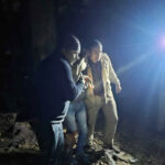 उत्तराखंड चेकिंग के दौरान रायपुर थाना क्षेत्र के जंगल में बदमाश द्वारा पुलिस पर फायरिंग की गई, मुठभेड़ मे बदमाश गिरफ्तार, बदमाश के पैर पर लगी गोली,,,