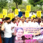 उत्तराखंड के वन ग्रामों को राजस्व गांव का दर्जा दिलाने के लिए हरीश रावत ने भरी हुंकार, ग्रामीणों के हक के लिए रामनगर में निकाली पैदल यात्रा,,,