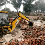 देहरादून अवैध प्लॉटिंग पर MDDA का कड़ा प्रहार, मेहुवाला में ‘श्रीराम इन्क्लेव’को एमडीडीए के पीले पंजे ने किया जमींदोज,,,,