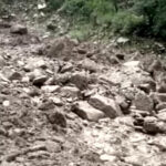 उत्तराखंड स्यानाचट्टी में पत्थरों और मलबे का सैलाब आता देख लोगों में मची दहशत, बैली ब्रिज पर भी लगातार मंडरा रहा है खतरा,,,,,