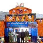 उत्तराखंड बदरीनाथ धाम चढ़ावा चोरी मामले में तीसरा आरोपी जेपी कंपनी का सुरक्षाकर्मी गिरफ्तार, दान पात्र से पैसे और आभूषण चुराकर बनाता था उनकी फोटो,,,