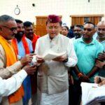 उत्तराखंड मुख्यमंत्री पुष्कर सिंह धामी ने जनसमस्याएं सुन अधिकारियों को दिए त्वरित निस्तारण के निर्देश,,,