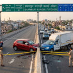कांगड़ी फ्लाईओवर पर रफ्तार का कहर: अनियंत्रित मैक्स ने दो कारों में मारी जोरदार टक्कर, चालक घायल, लगा लंबा जाम