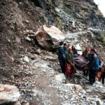 उत्तराखंड केदारनाथ पैदल मार्ग पर चीरबासा के पास पत्थर की चपेट में आने से महिला तीर्थयात्री की हुई दर्दनाक मौत,,,,