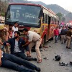 उत्तराखंड हरिद्वार बस की चपेट में आने से वायुसेना जवान की हुई दर्दनाक मौत और साथी गंभीर घायल, घायलो को किया एम्स रेफर,,,,