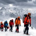उत्तराखंड गोमुख और गंगोत्री ग्लेशियर की चोटियों पर पर्वतारोहण को हरी झंडी, तपोवन व केदारताल ट्रैक फिलहाल बंद,,,